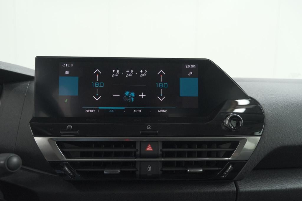 Citroen C4 puretech 130 feel | trekhaak | camera | allseason banden | clima