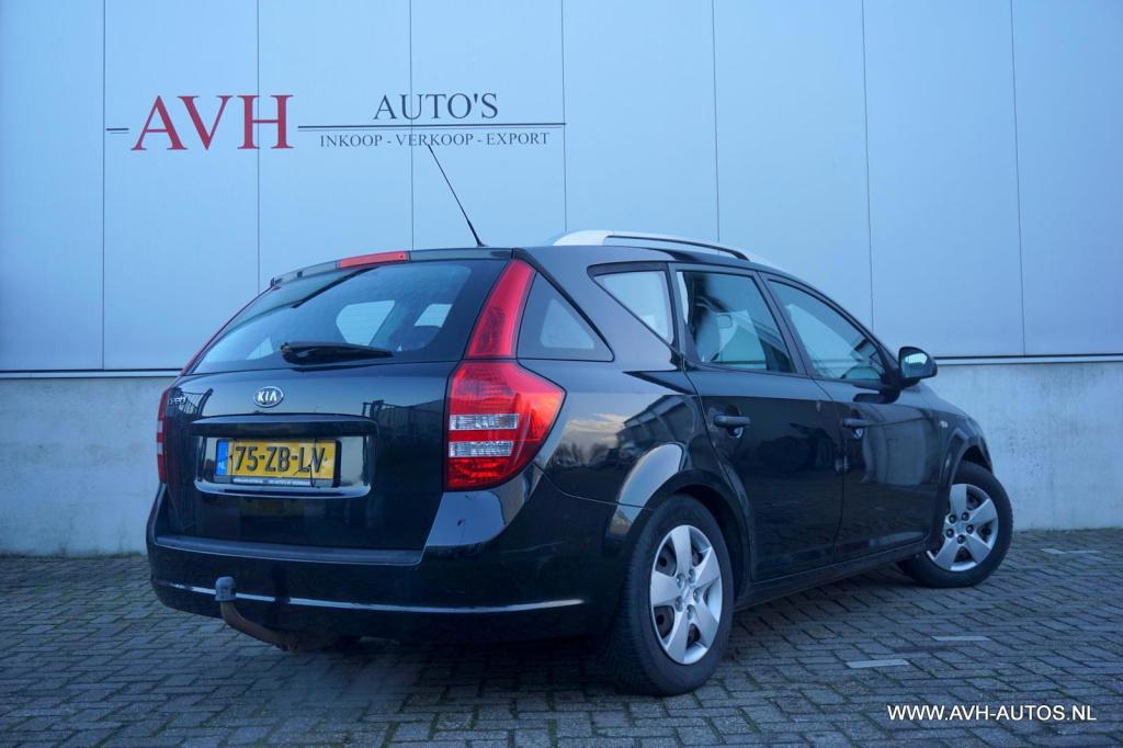 Kia Cee'd sporty wagon 1.4 x-tra