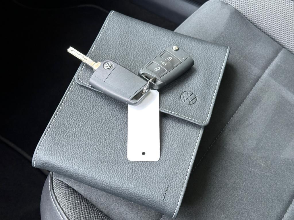 Volkswagen T-roc 1.5 tsi 150pk dsg style | camera | navi | adapt. cruise | 