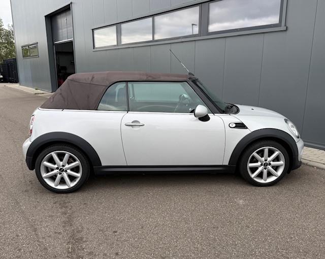 Mini Cooper Cabrio 1.6 Cooper Highgate