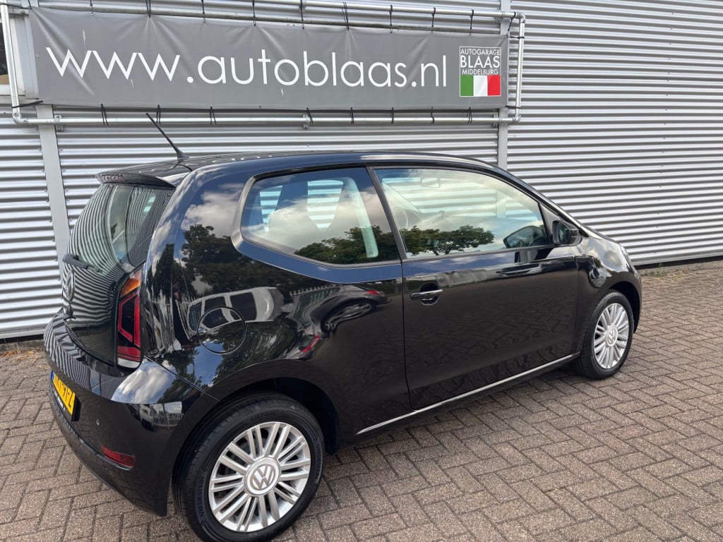 Volkswagen UP! 1.0 bmt move up!