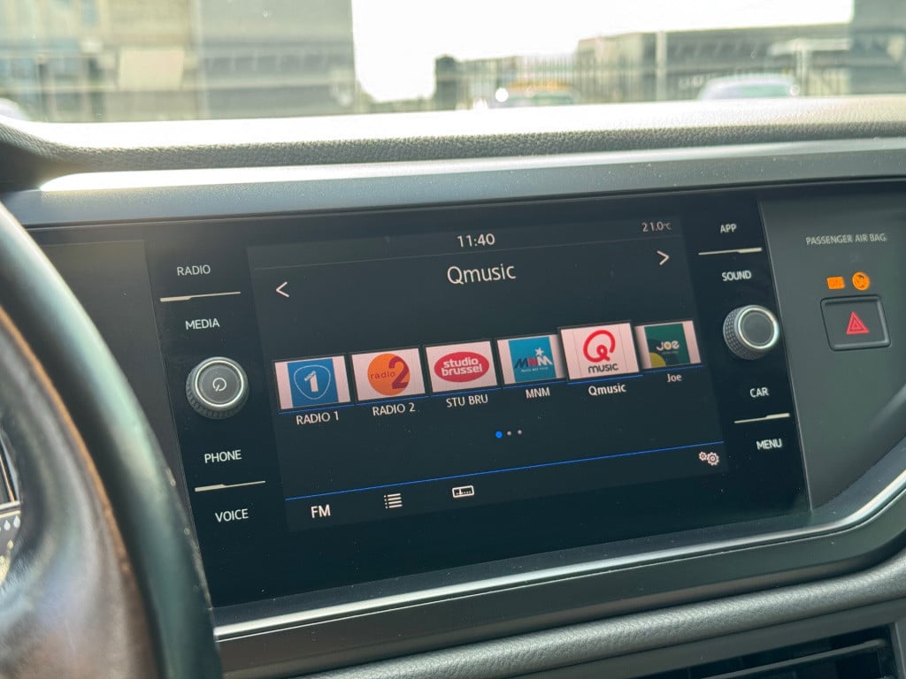Volkswagen Polo 1.0 tsi highline * carplay * pdc 2x * airco * 18 inch