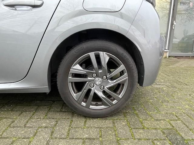 Peugeot 208 1.2 puretech active pack|airco|navi|cruise|nap|app