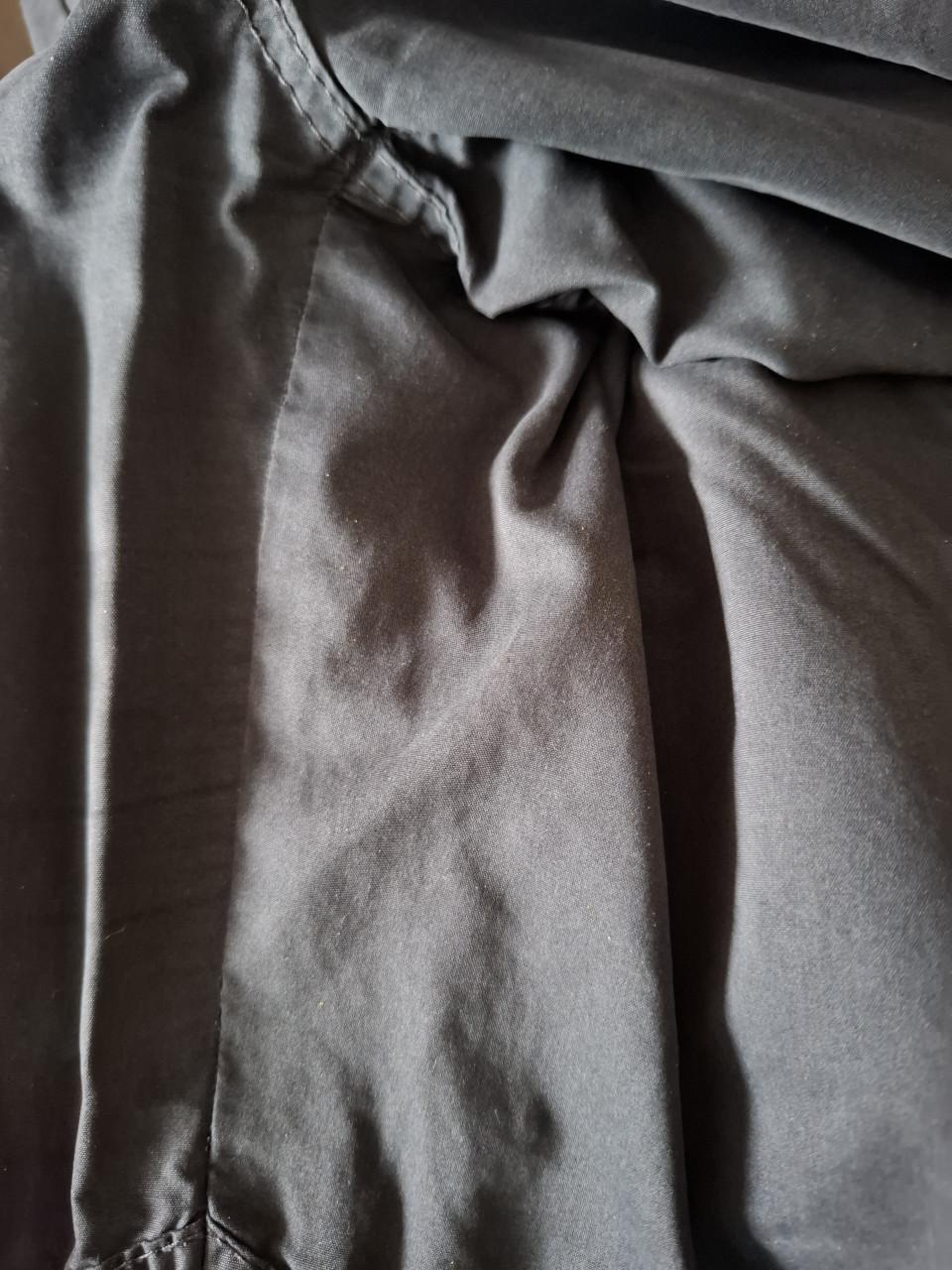 Didi broek met extra zakken en strikdetails. Grijszwart. Maat 44.