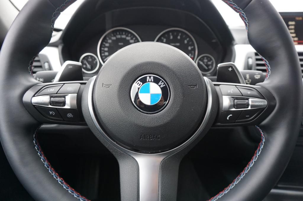 BMW 3-serie 320i automaat - airco / cruise / elektr. ramen / nap