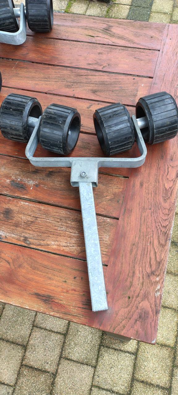 Kantelbare trailer rollen