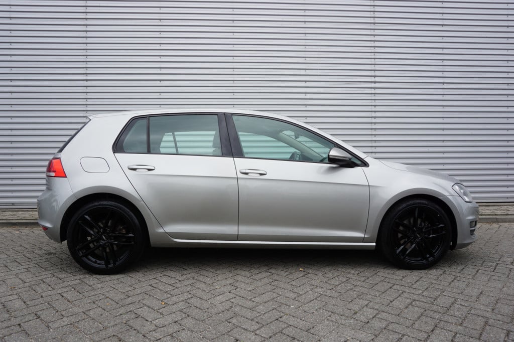 Volkswagen Golf 1.4 tsi act highline airco / navi / cruise / elektr. ramen 
