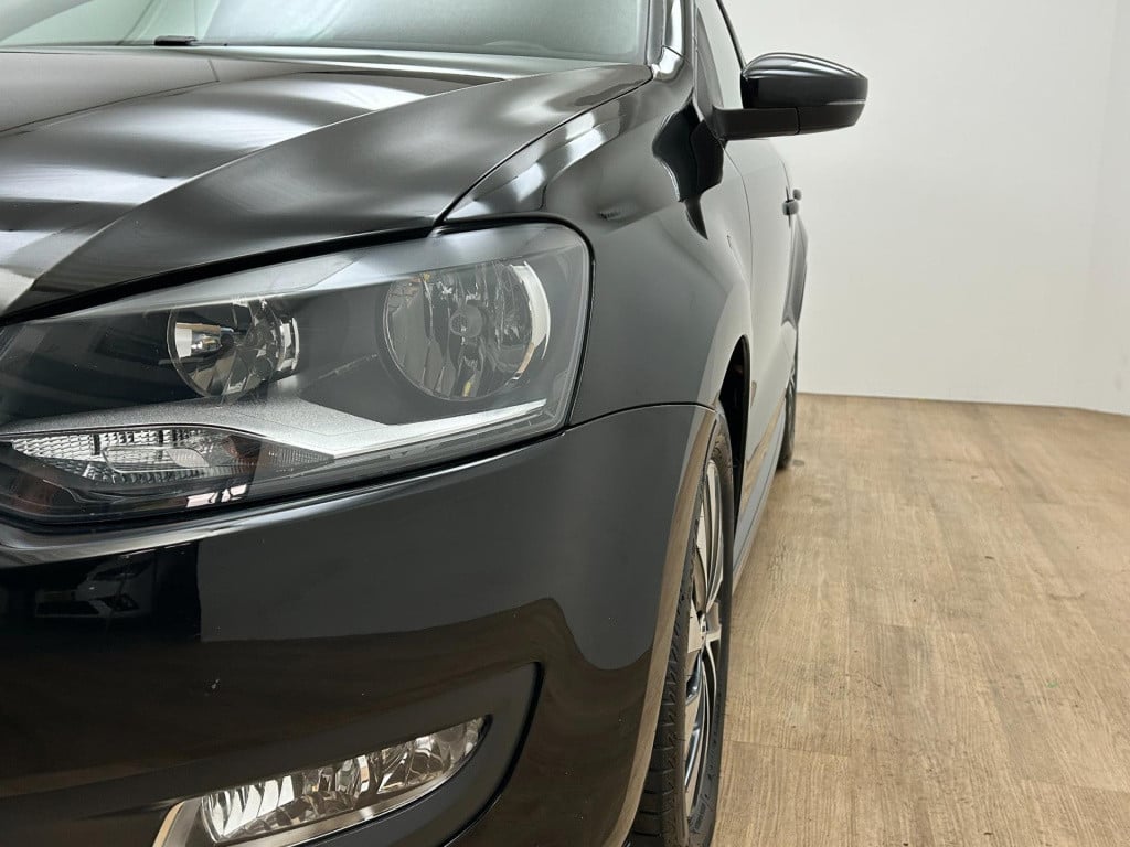 Volkswagen Polo occasion 1.0 bluemotion edition | zwart | airco | tweedehan
