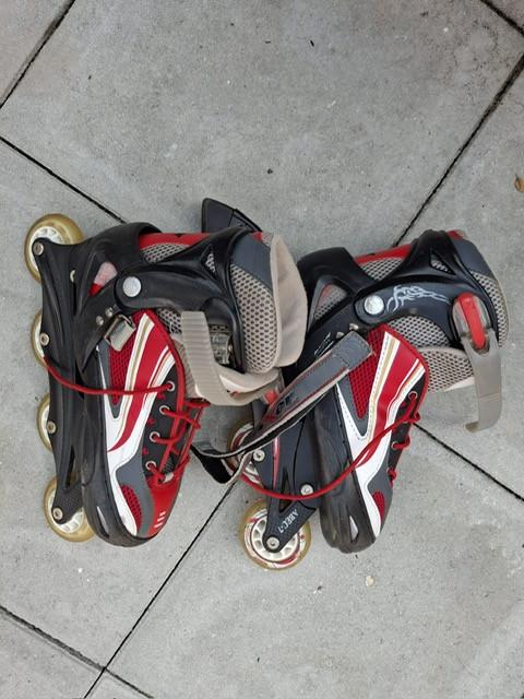 Skates