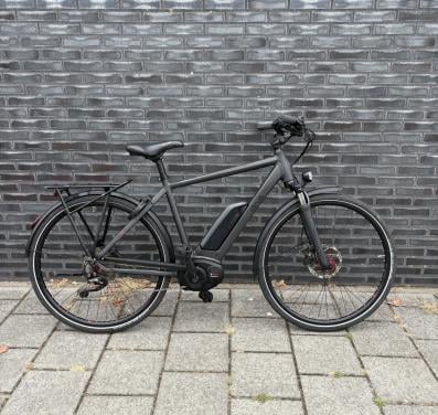 Elektrische herenfiets met sterke motor zo goed als nieuw