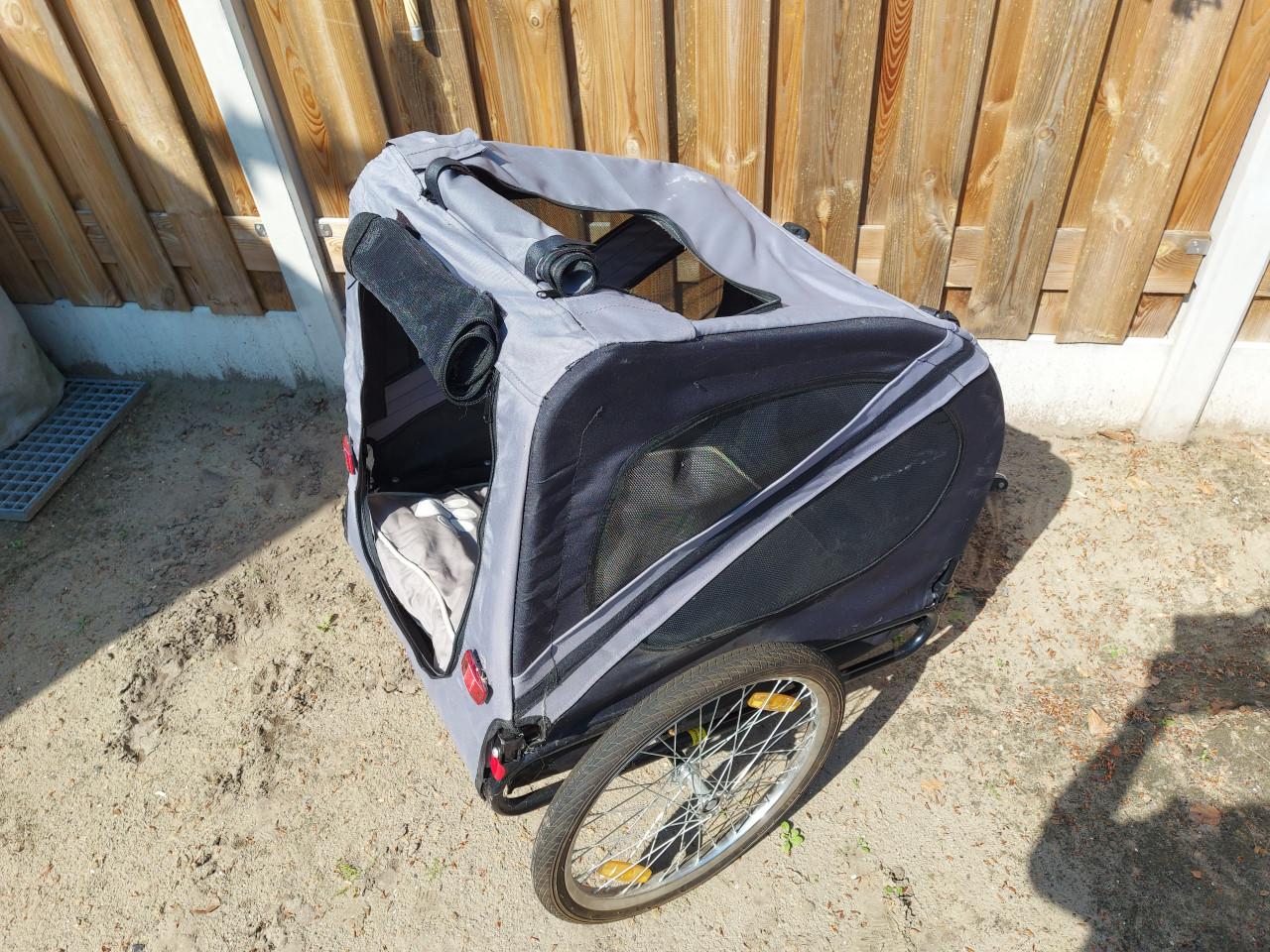 Hondenfietskar