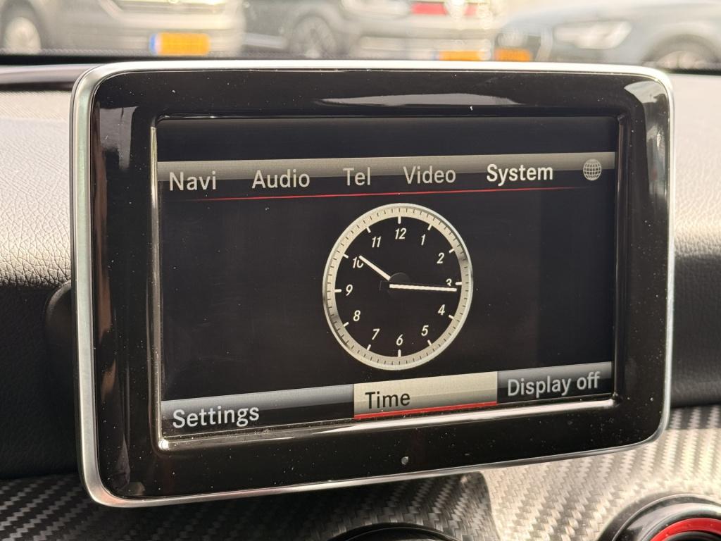Mercedes-Benz A-Klasse amg 45 4matic | stoelverwarming | kuipstoelen | acht