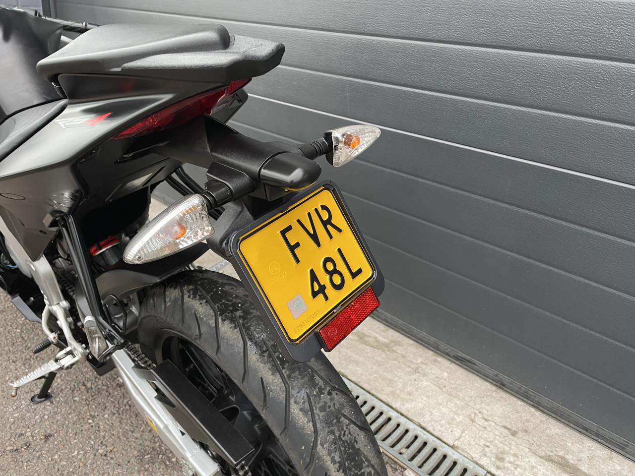APRILIA RS4 50 SCHAKELBROMMER