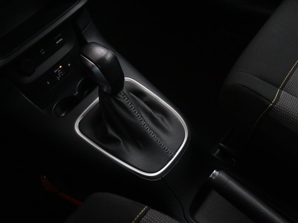 Citroen C3 110 pk automaat shine | rijklaar | navigatie | parkeersensoren |