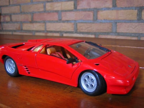 LAMBORGHINI Diablo Maïsto 1:18