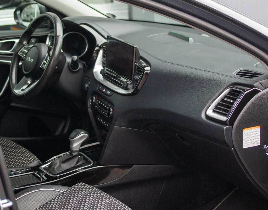 Kia Ceed Sportswagon 1.6 gdi phev dynamicplusline pano.
