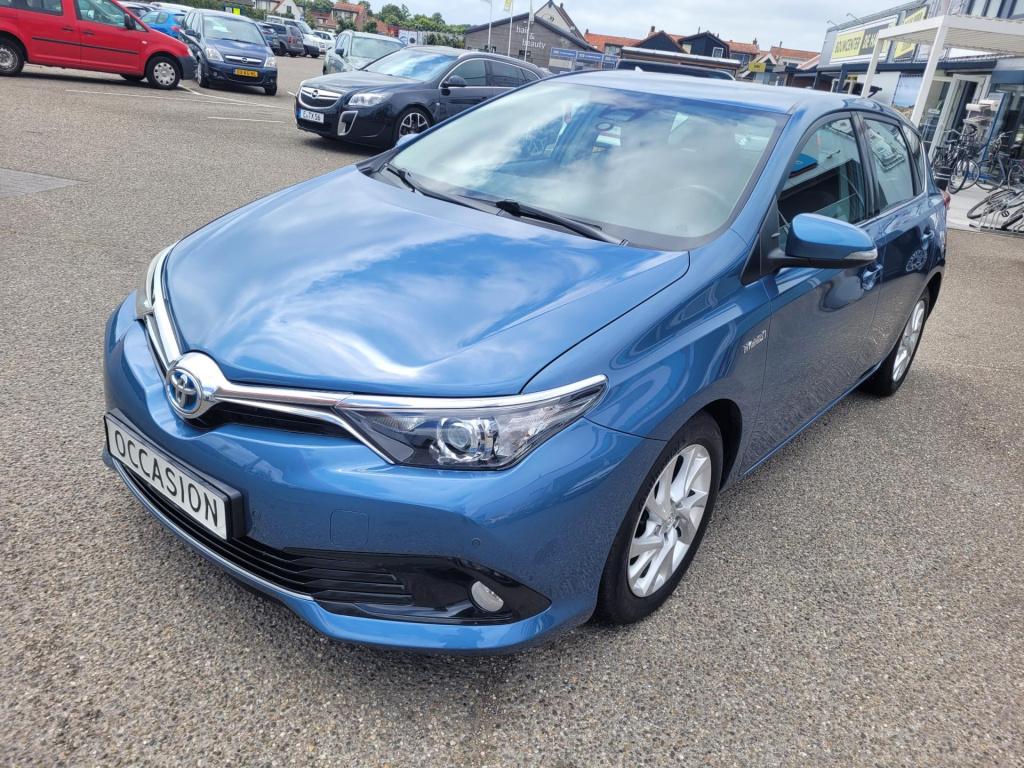 Toyota Auris 1.8 hybrid executive automaat