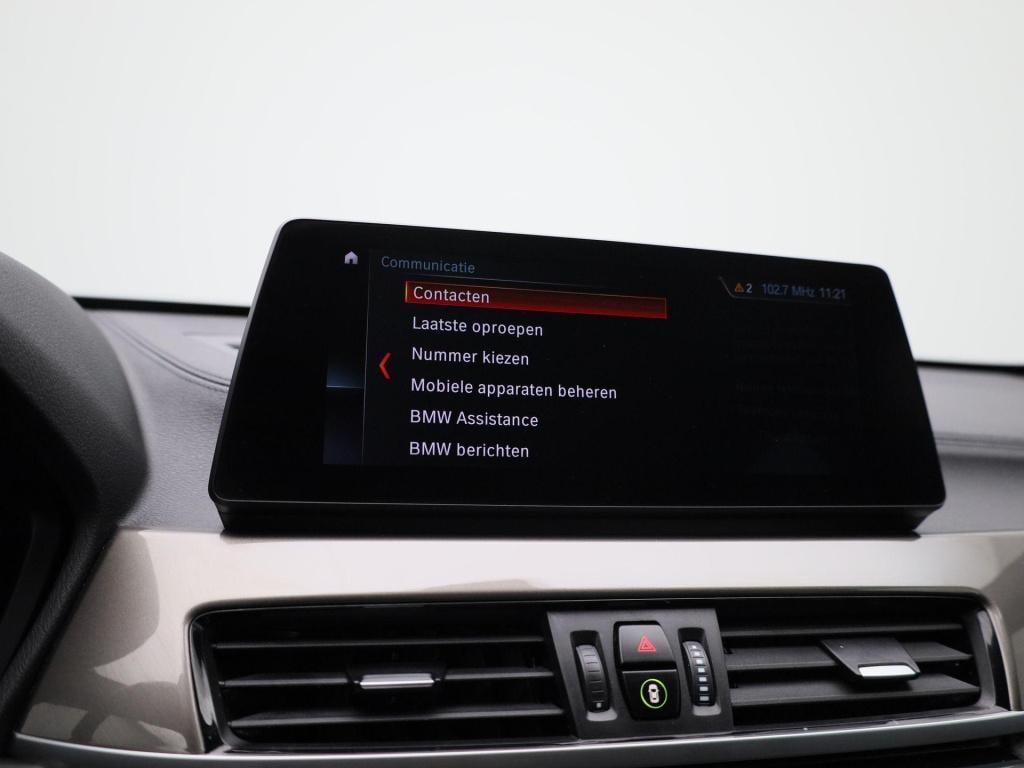 BMW X1 sdrive18i business edition | automaat | navigatie | head-up display