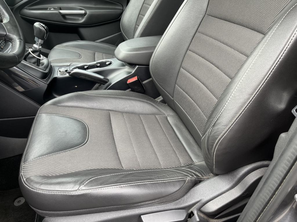 Ford Kuga 1.6 titanium 1 eig 58 dkm 2000 kg trekgewicht
