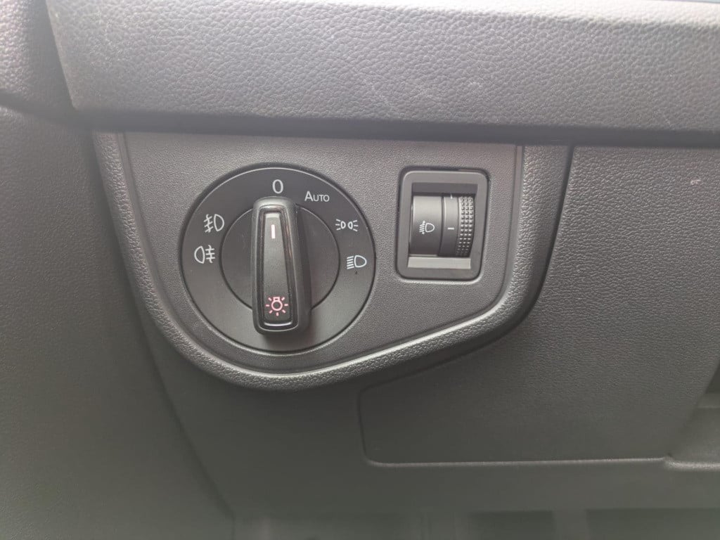 Volkswagen Polo 1.0 tsi highline | adaptieve cruise control | carplay | nav
