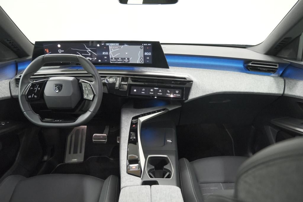 Peugeot 3008 1.2 hybrid 136 gt | elektrische kofferklep | camera | adaptiev
