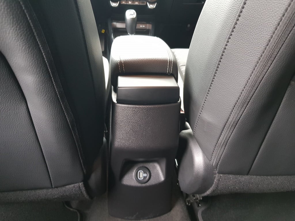 Kia Stonic platinum 100pk