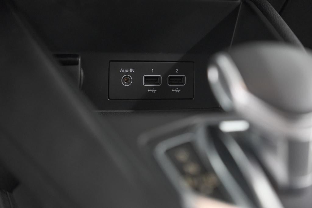 Renault Captur 1.6 e-tech plug-in hybrid 160 intens | camera | 9.3 inch gro