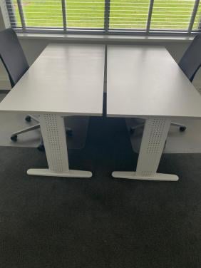 COMPLETE KANTOORINRICHTING – SPOED – OPHALEN VOOR 22-02-2026