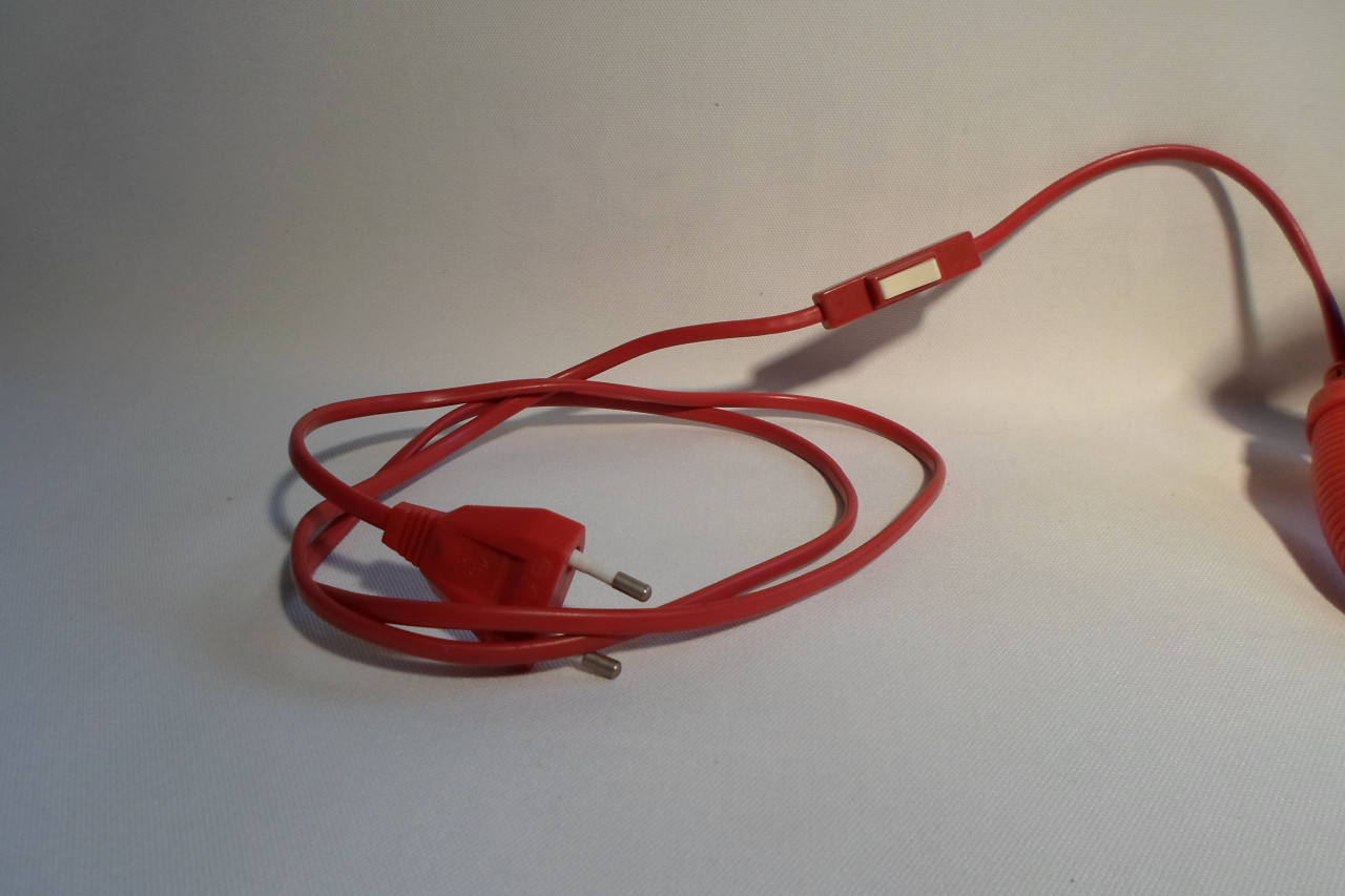 Hebi Isao Valenti Serpent Lamp Rood