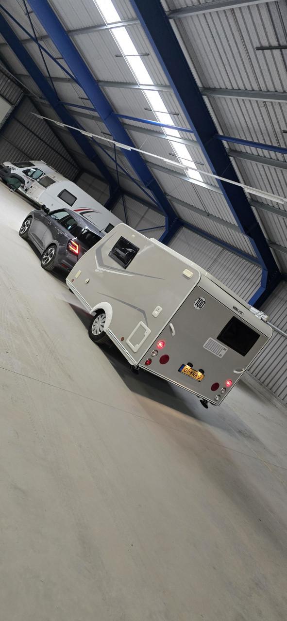 Compacte Trigano Mini 290 (688 kg) – Zeer compleet & BOVAG gekeurd