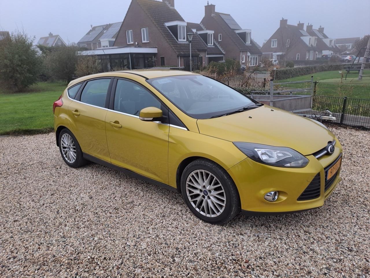 Ford Focus 2012 1.6L - Incl extra set winterbanden