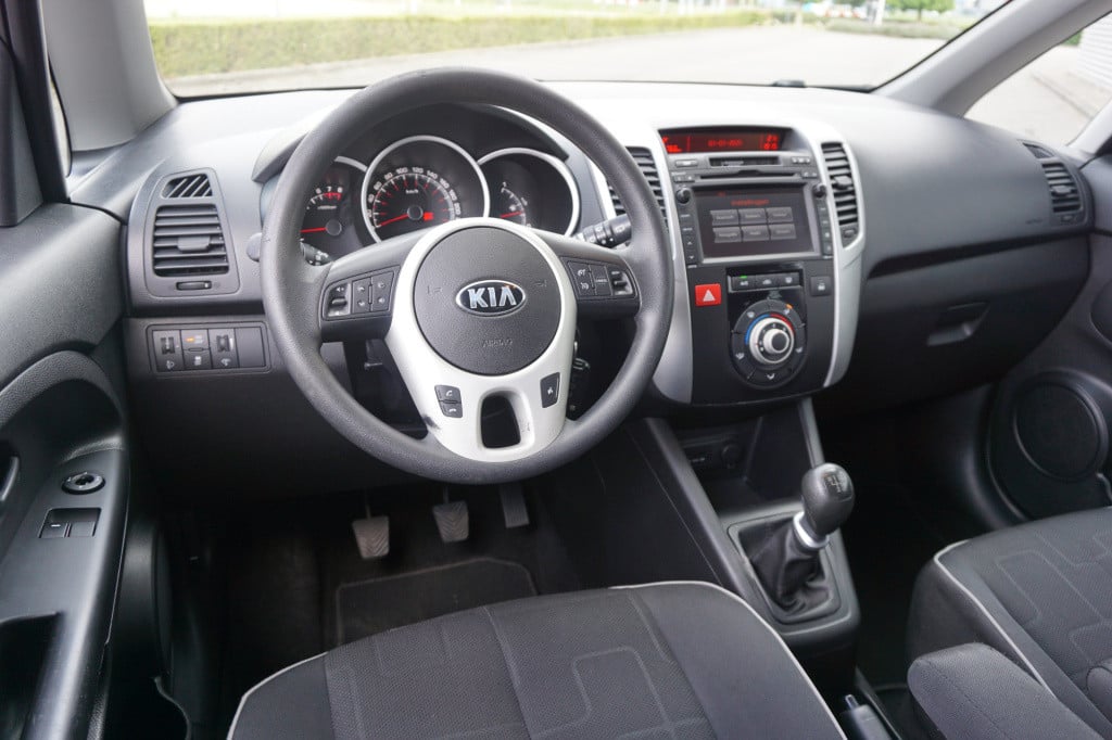 Kia Venga 1.4 cvvt 20th anniversary airco / navi / cruise / trekhaak / elek