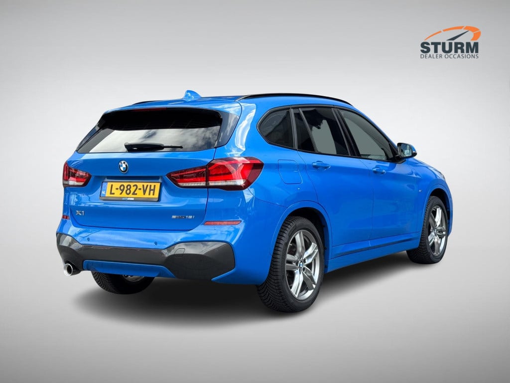BMW X1 sdrive18i high executive m sport | trekhaak afneembaar | sportstoele