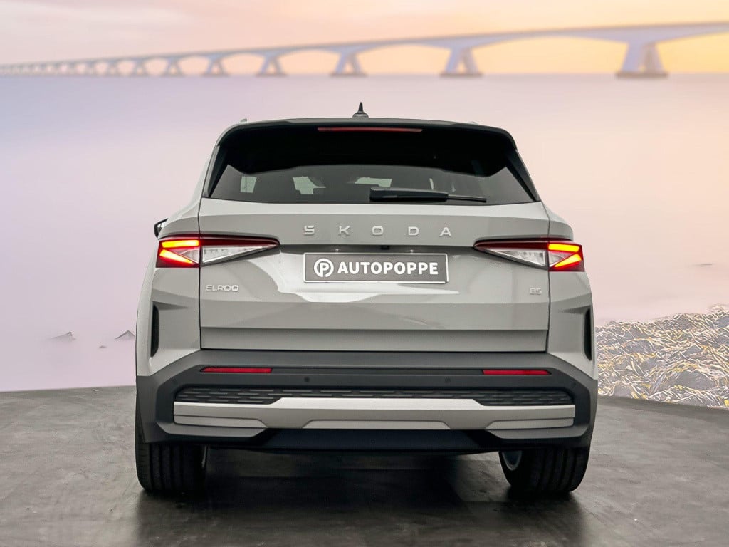 Skoda Elroq business edition tour elektromotor 210 kw / 286 pk