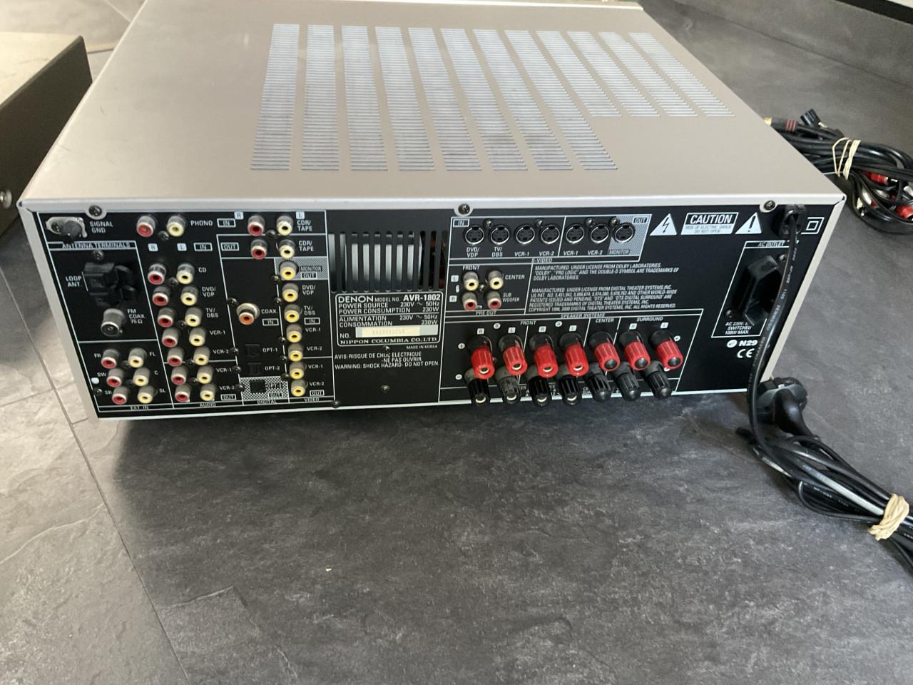 Denon AVR 1802. Surround Receiver en een Denon PCM DVD Video Player