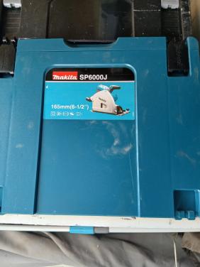 Makita invalzaag