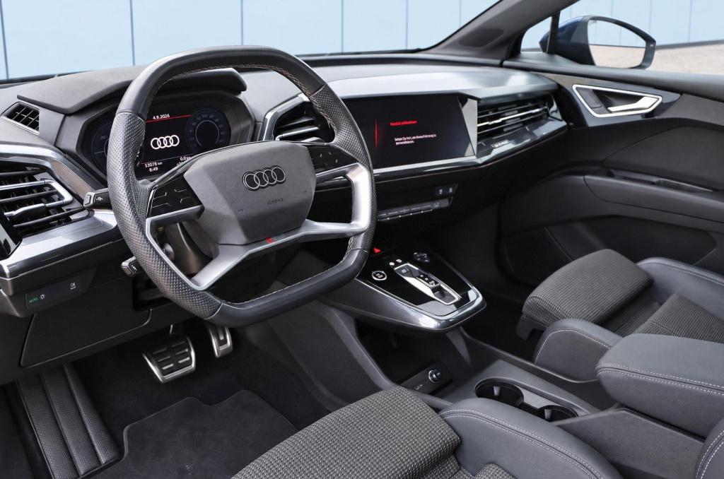 Audi Q4 E-tron 45 quattro s edition 77 kwh 266pk | soh 91,2% |