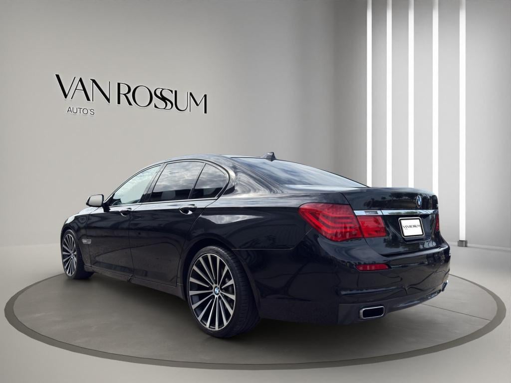 BMW 7 Serie 740i high executive m-sport meeneemprijs | leder | schuif/kante