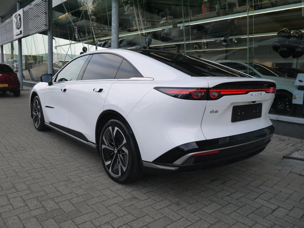 Mazda 6 6e takumi 68.8 kwh