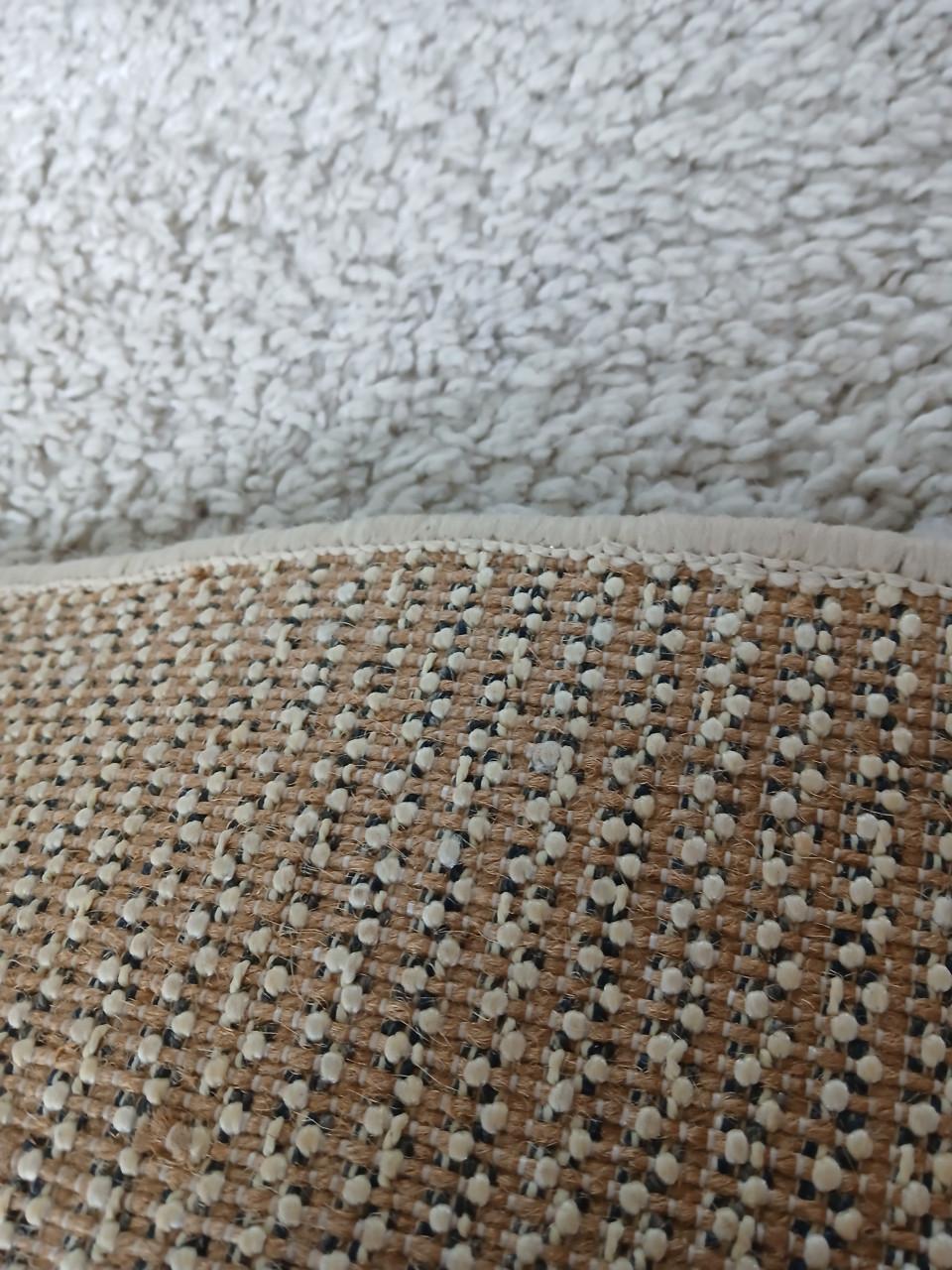 Zwaar, degelijk Crème wit vloerkleed hoogpolig 145cm x 180cm