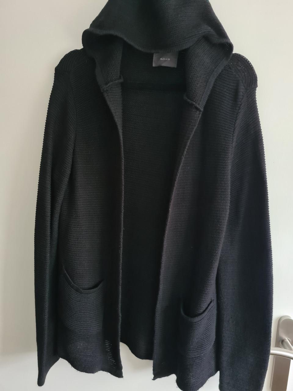 Lang zwart gebreid vest met Capuchon van Primark  Maat L