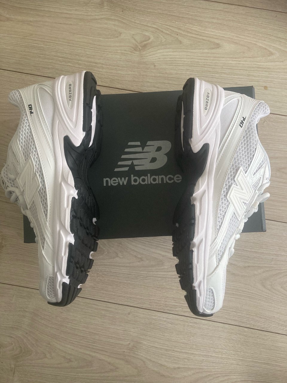 New Balance U740 NIEUW