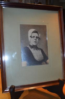 Oude foto's boer en boerin Zeeuws