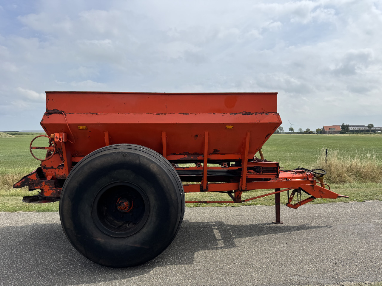 Kalk / Gips strooier 3 tons