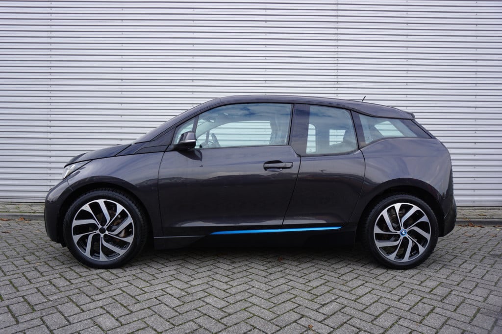 BMW I3 basis comfort 22 kwh 1e eigenaar - automaat - airco / navi / cruise