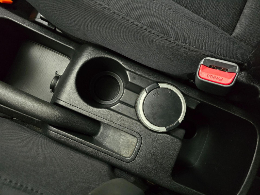 Hyundai Ix20 occasion 1.4i met trekhaak, cruisecontrol en clima airco | twe