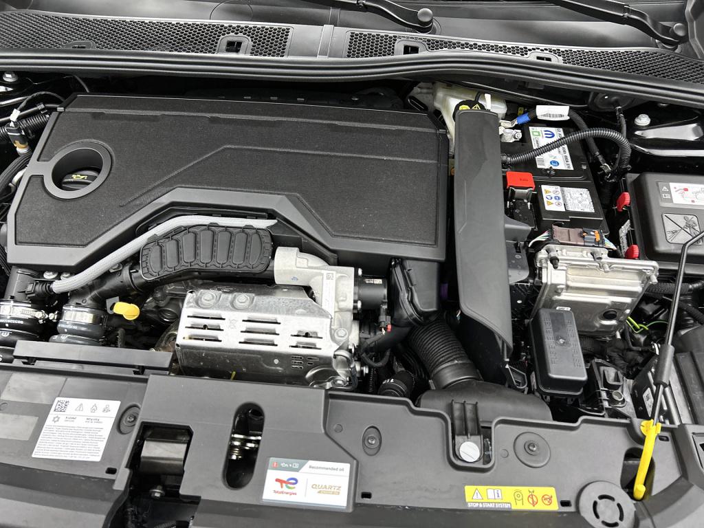 Peugeot 208 hybrid 145pk automaat gt | rijklaar | adaptief cruise control |