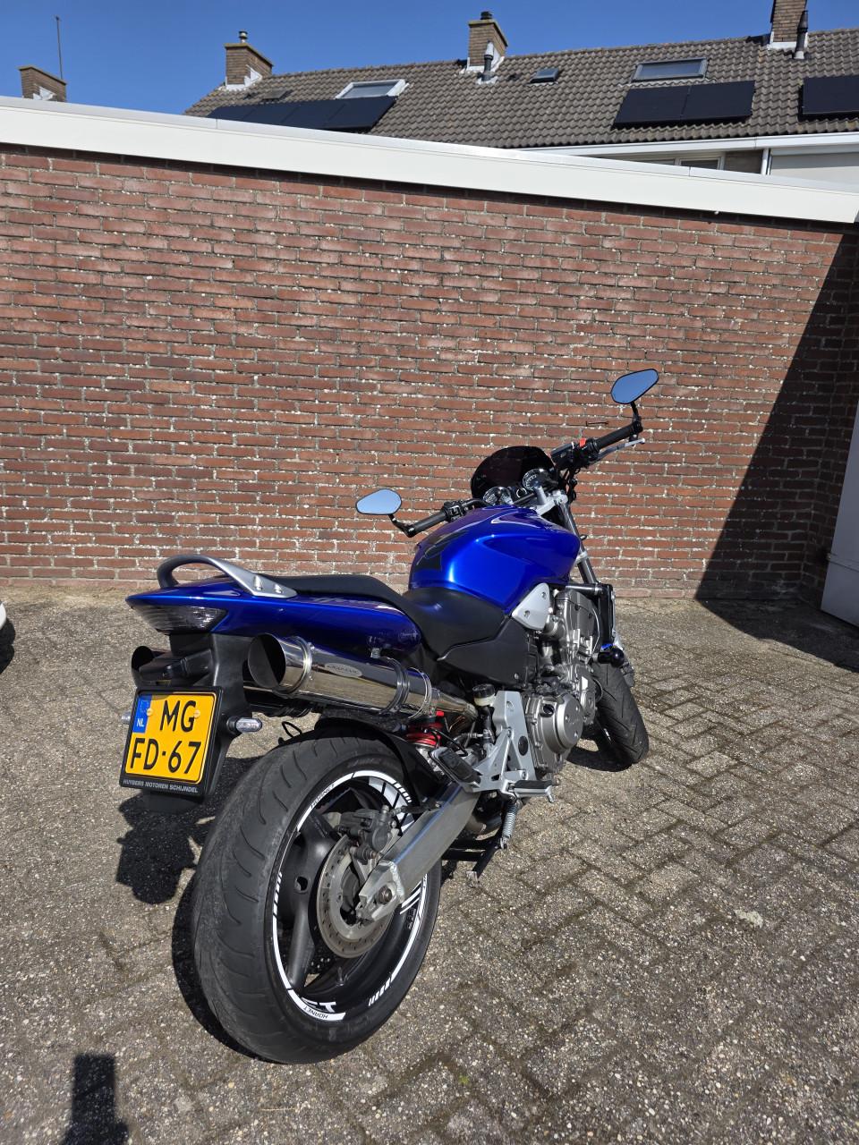 Honda CB900F Hornet