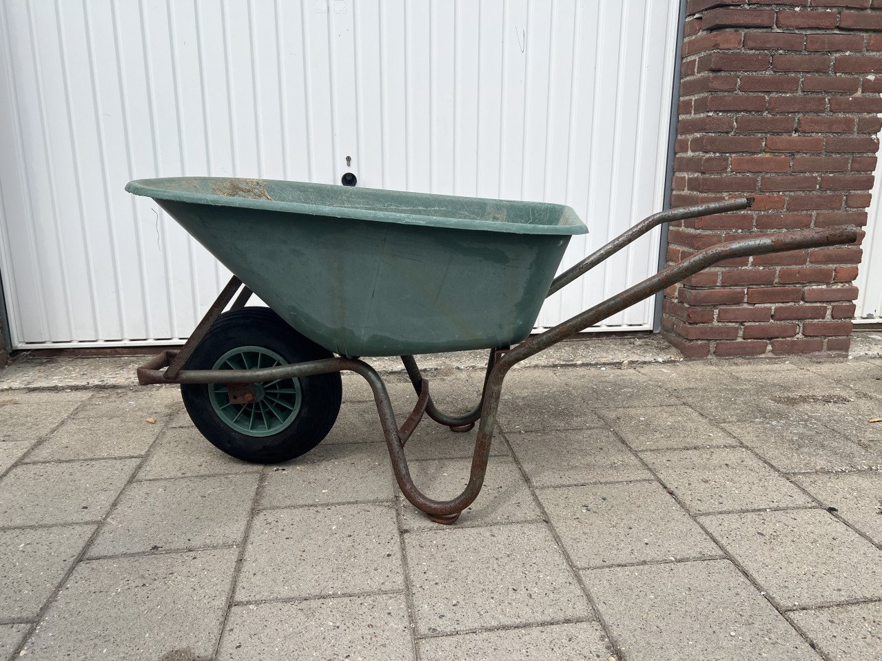 FORT Kruiwagen Groen 100 liter nieuwprijs €100,-