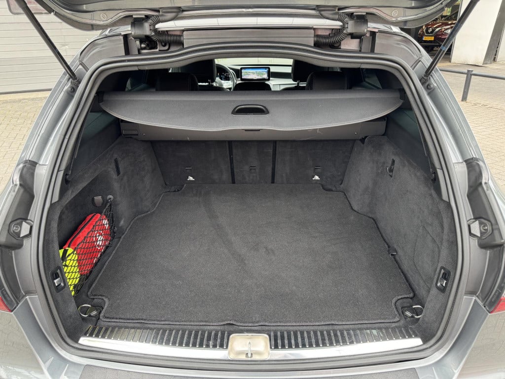Mercedes-Benz C-Klasse estate 180 business solution amg plus upgrade editio